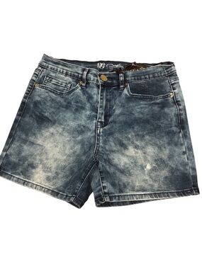 DG2 by Diane Gilman Blue Acid Wash Denim Shorts